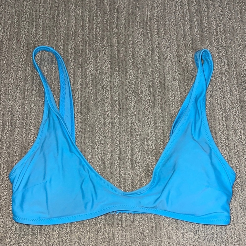 New aerie scoop top, never worn, super bright color